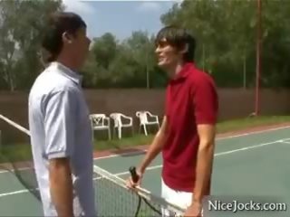 Immediately thereafter τένις γαμώ και πιπιλίζουν με nicejocks